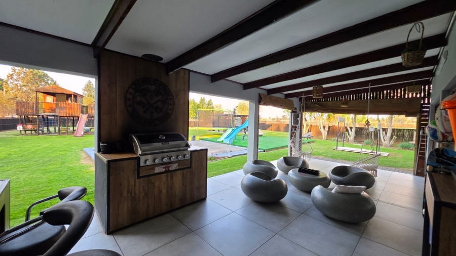 4 Bedroom Property for Sale in Roodewal Free State